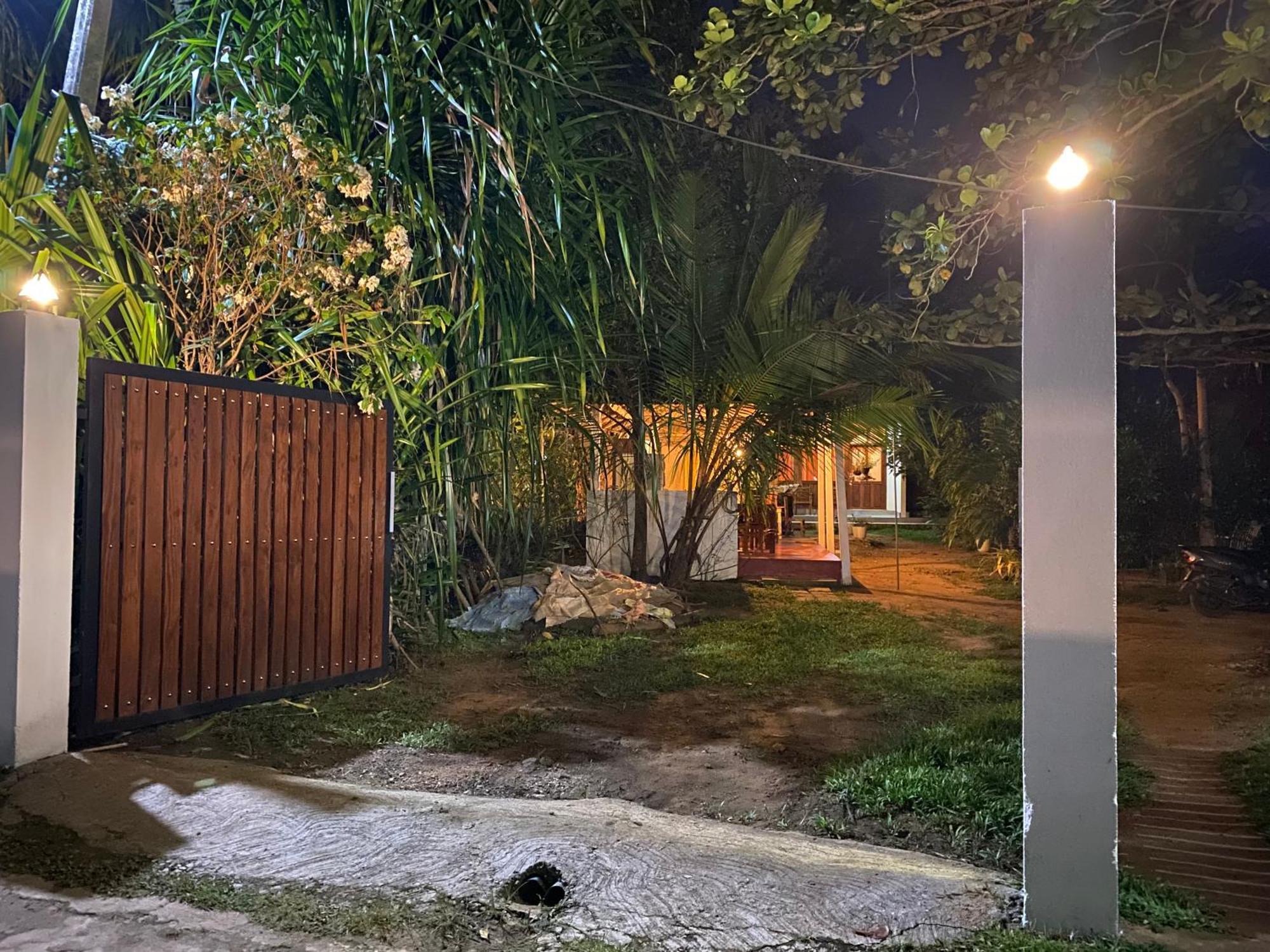 Talalla Ocean Beach Bungalow Matara Dış mekan fotoğraf